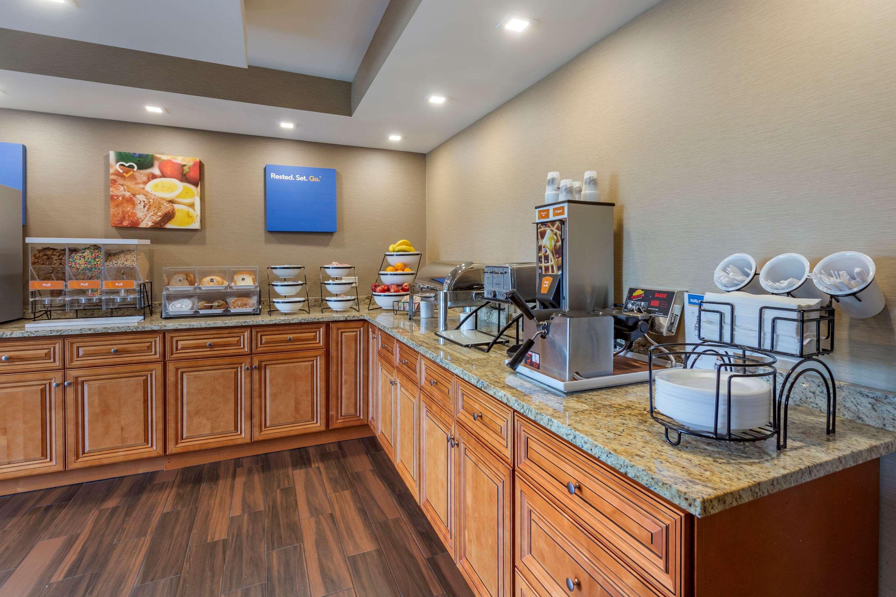 Comfort Inn&Suites Rochelle Extérieur photo