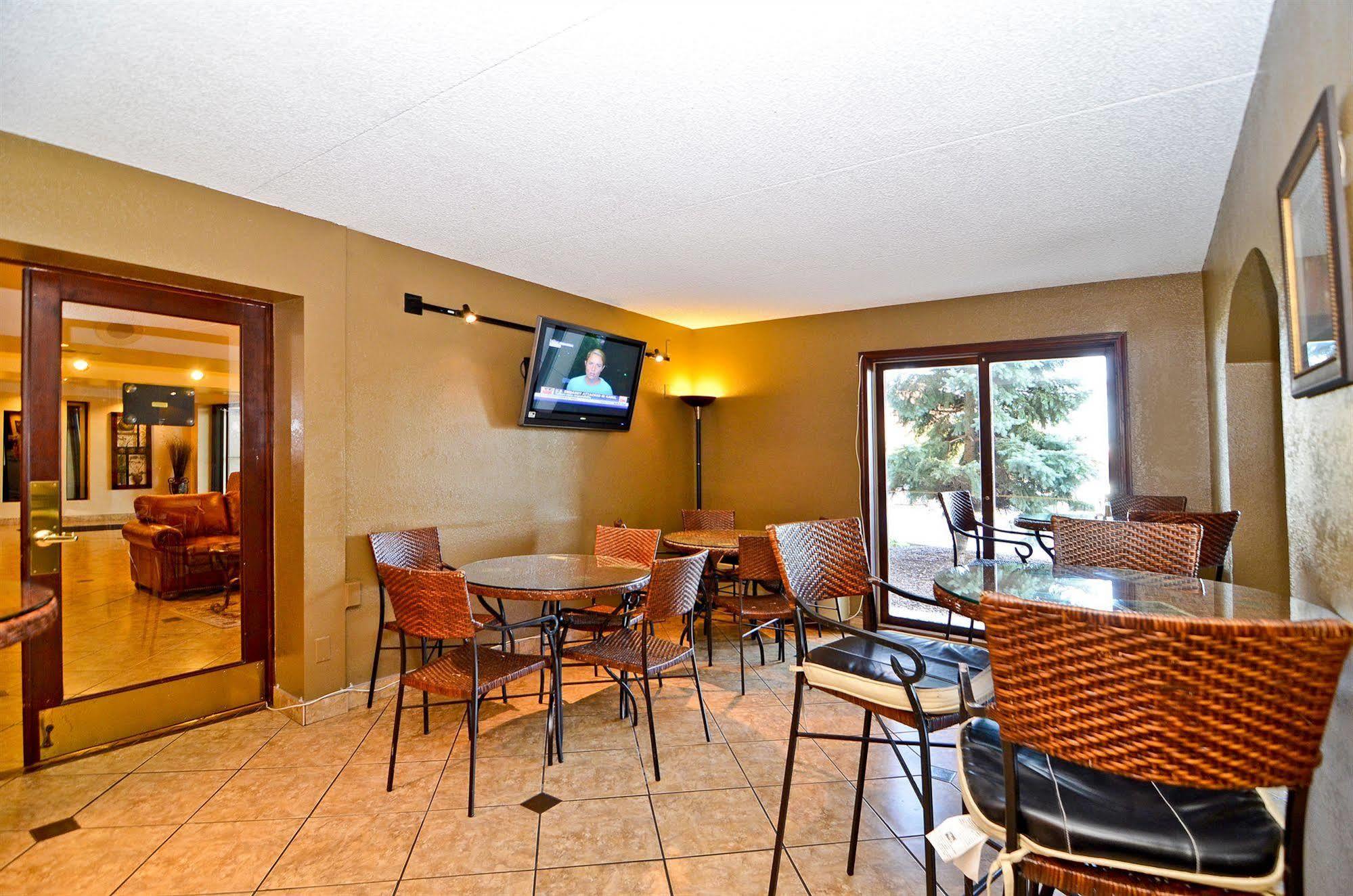 Comfort Inn&Suites Rochelle Extérieur photo