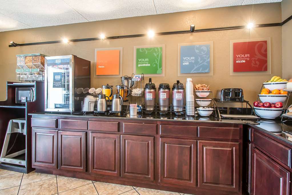 Comfort Inn&Suites Rochelle Restaurant photo